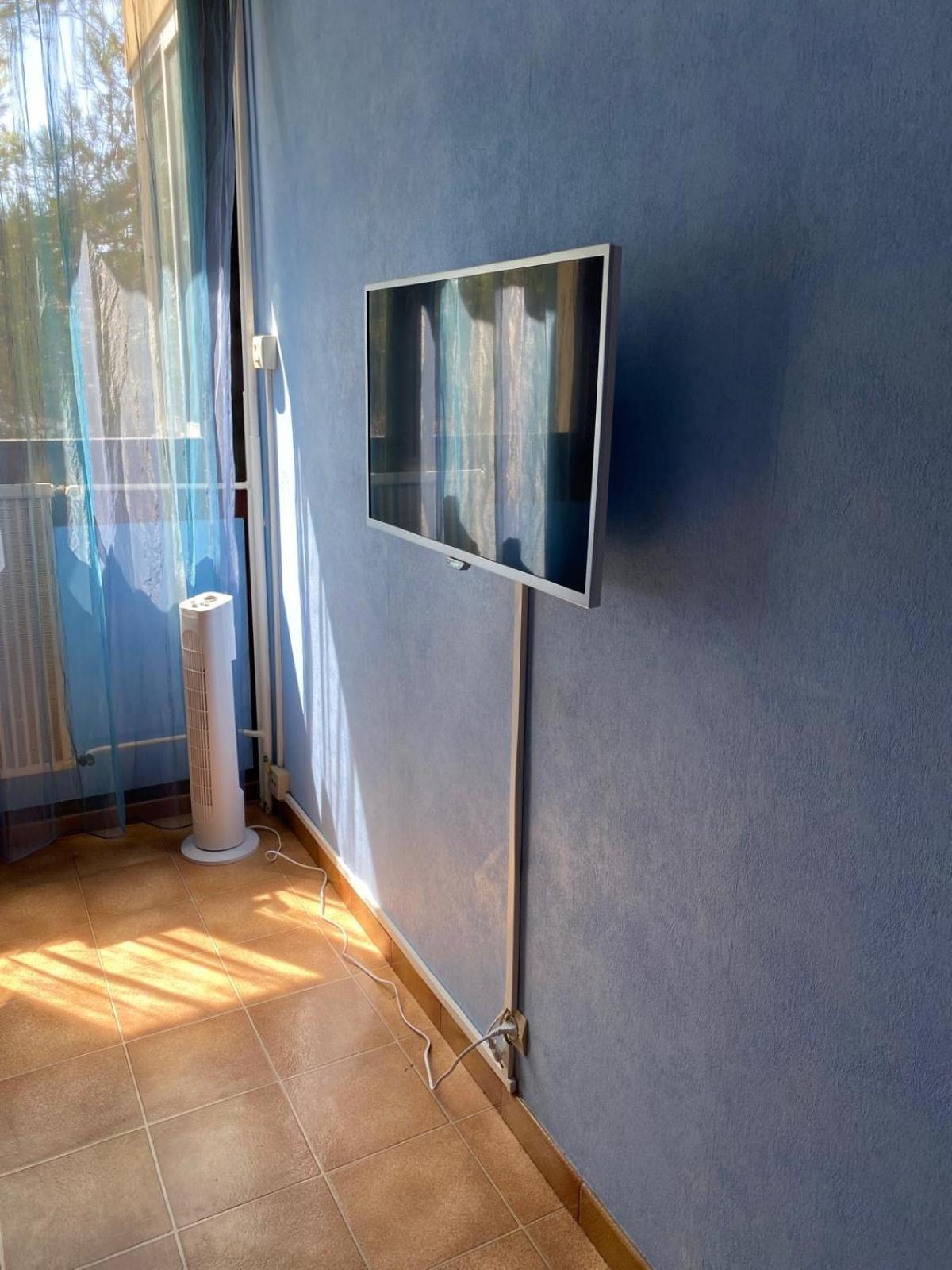Frejussien En Bord De Appartement